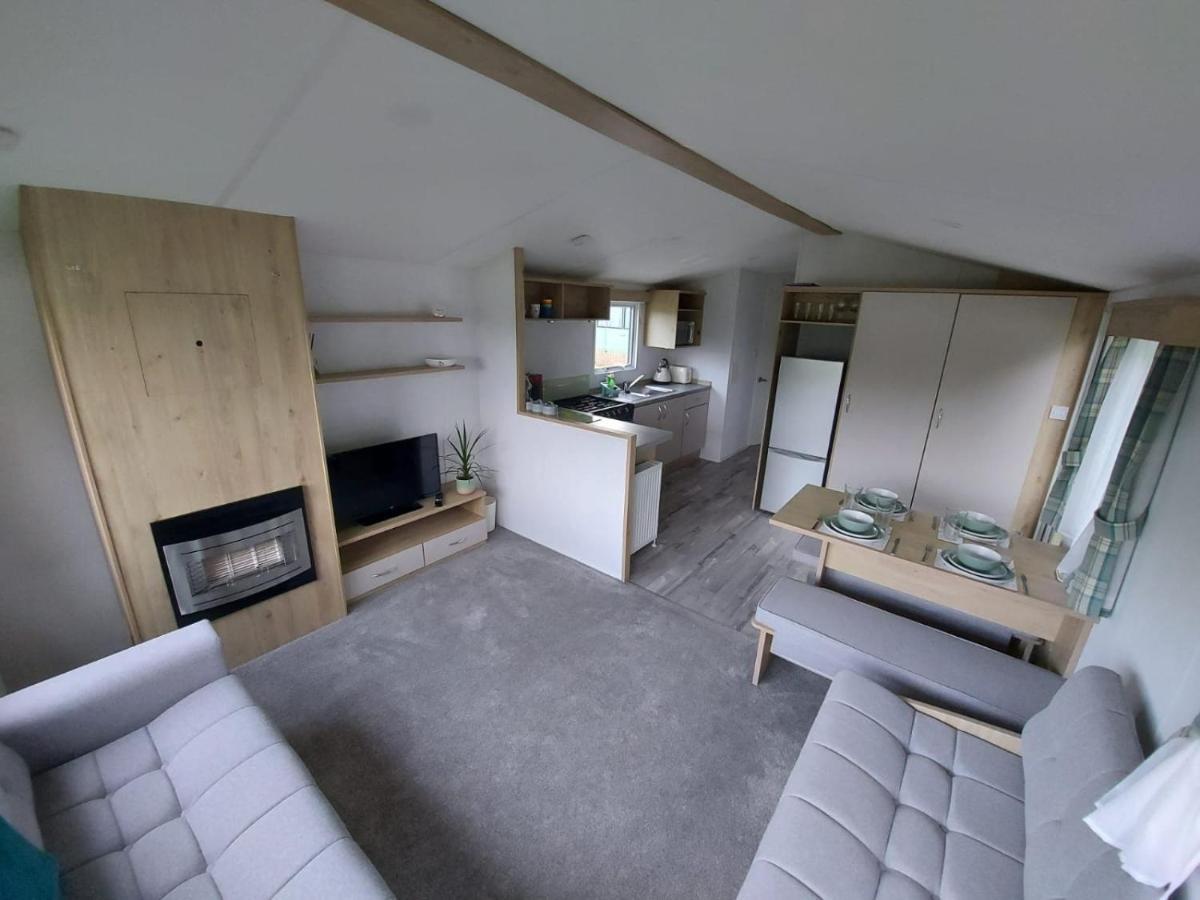 Woofles Luxury Caravan At Knaresborough Lido ภายนอก รูปภาพ